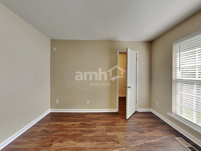 Building Photo - 1335 Georgetown Dr