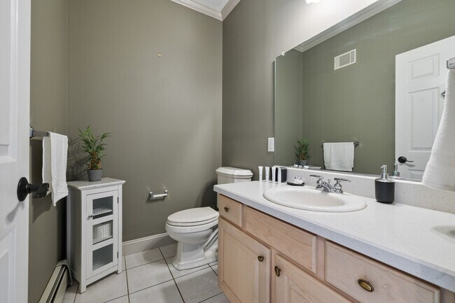 Building Photo - 321 Museum Village Rd