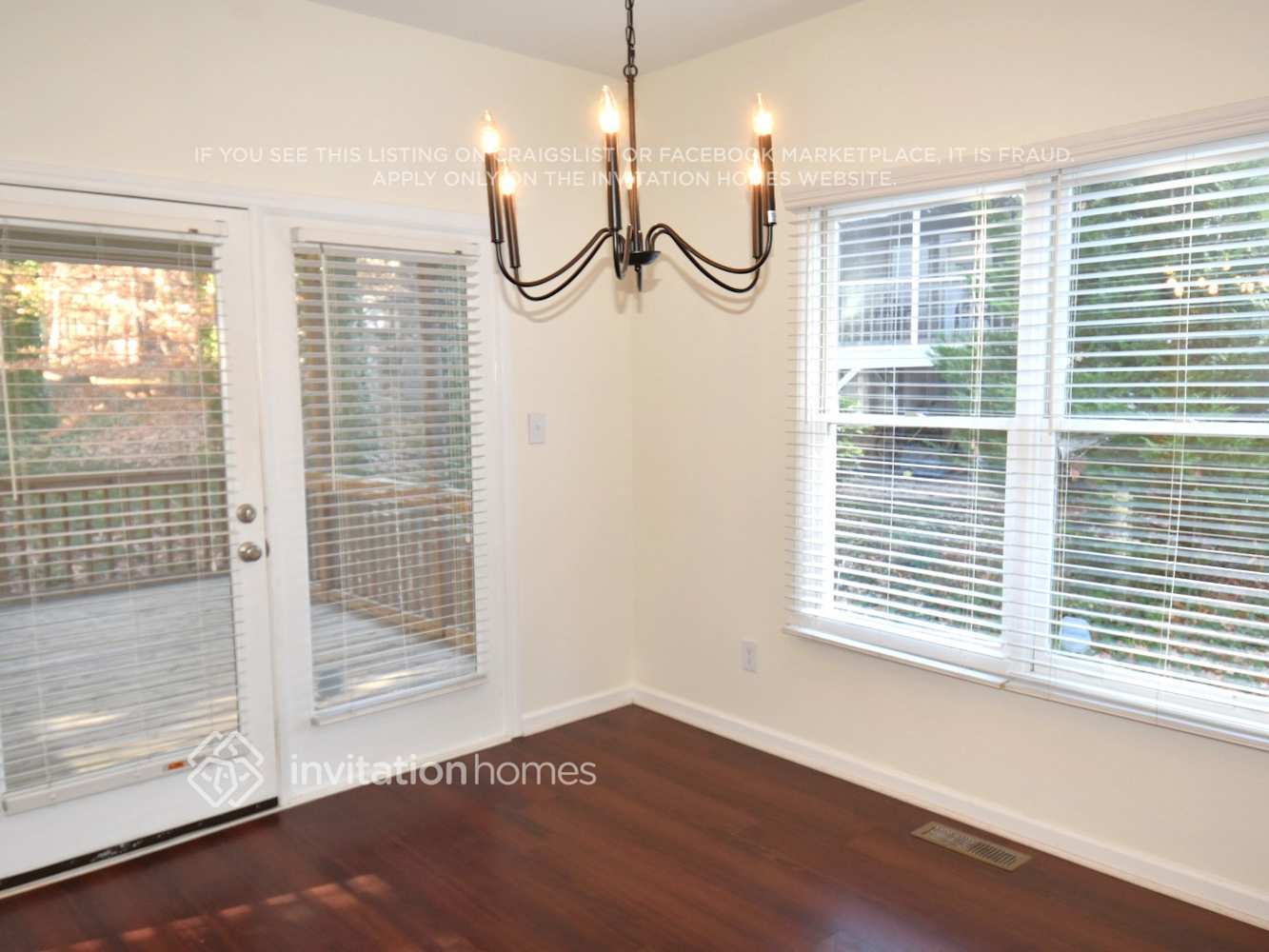 Building Photo - 3600 Willowtree Ln