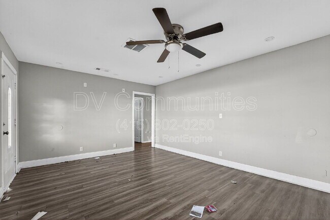 Building Photo - 3901 Dakota Trail