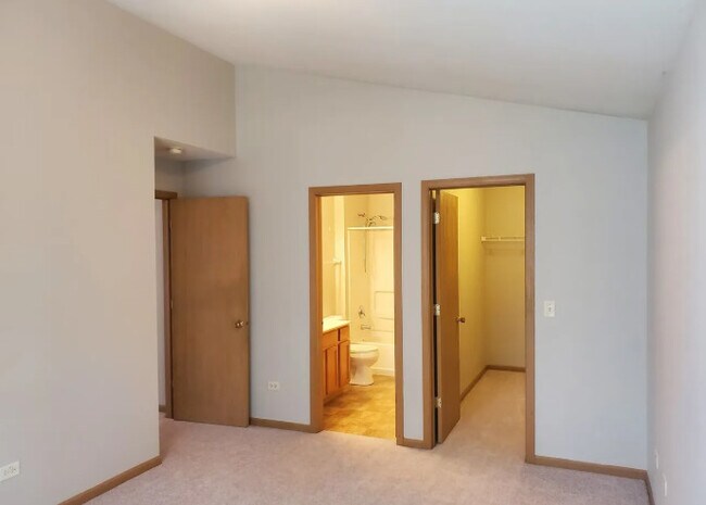 Building Photo - 1449 McClure Rd