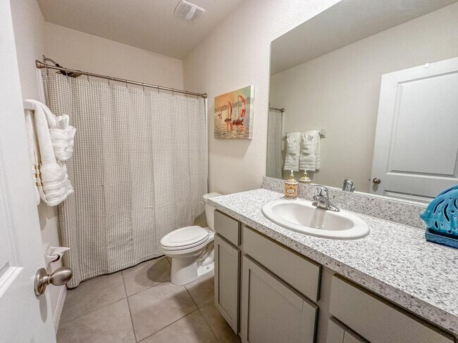 Building Photo - 5363 Pinecone Ct