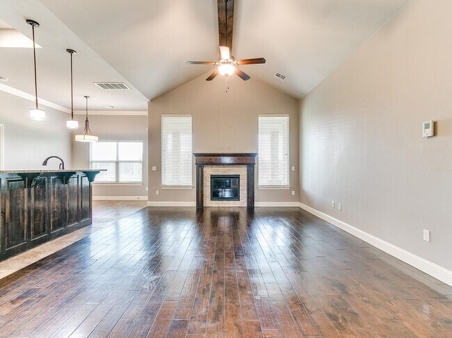 Building Photo - 4817 Arbuckle Dr