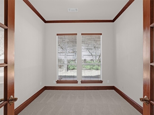 Building Photo - 1832 Hackett Creek Dr