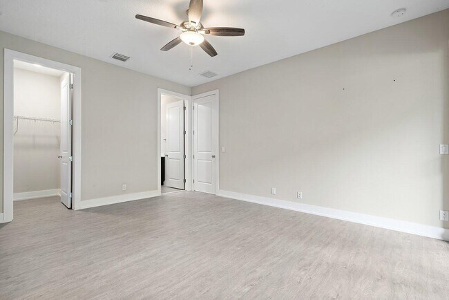 Building Photo - 7114 Edison Pl