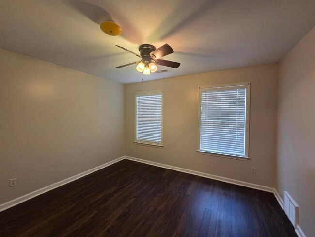 Building Photo - 8156 Old Brownsville Rd