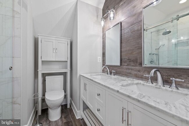 Building Photo - 3476 S Utah St