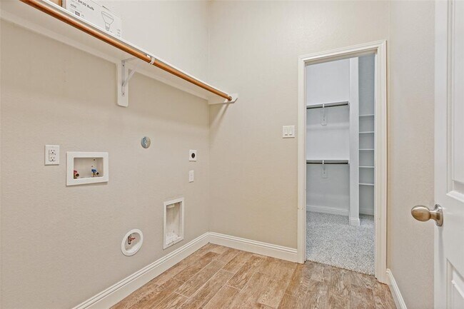 Building Photo - 3556 Woods Estates Dr