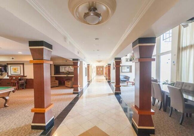 Building Photo - 501 Hungerford Dr