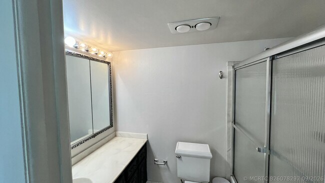 Building Photo - 2440 SW 22nd Ave