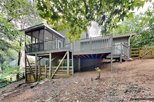 Building Photo - 5220 Highland Trail