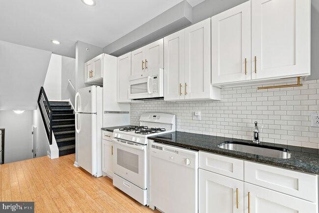 Building Photo - 1328 N 7th St