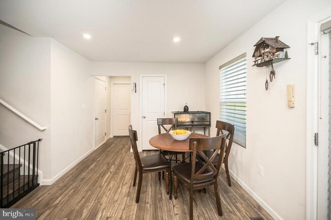Building Photo - 12062 Rundle Crossing