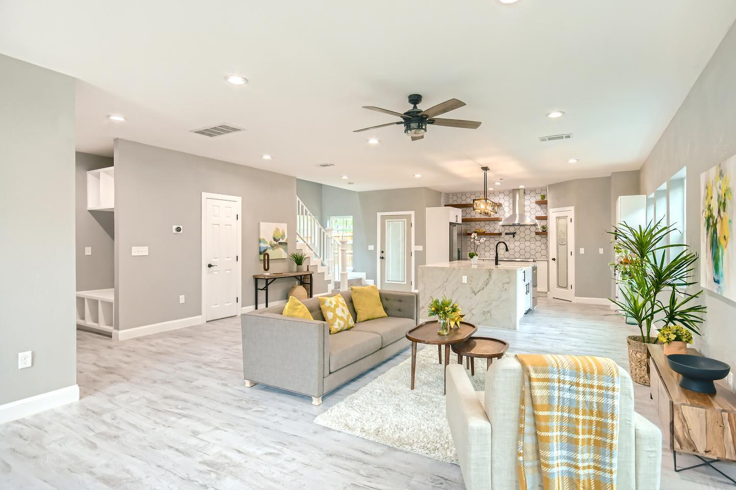 Building Photo - North Oak Cliff home 2 miles from Bishop A...