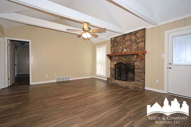 Building Photo - 2692 Dromedary Dr