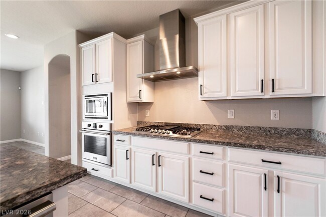 Building Photo - 5048 Royal Indigo St