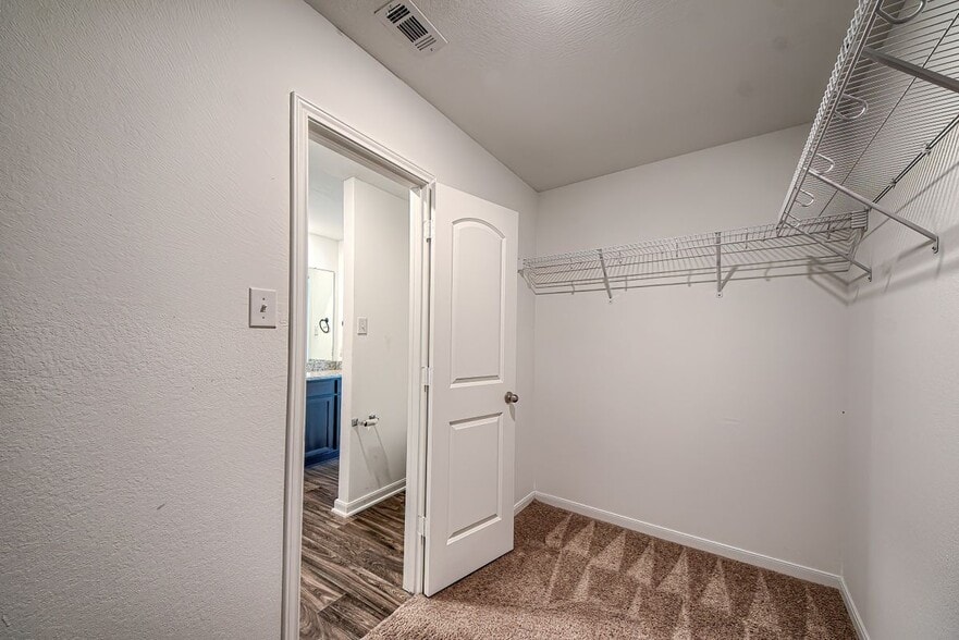 Building Photo - 3150 jackson