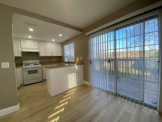 Building Photo - Beautiful Remodeled 3 Bedroom 2 Bathroom