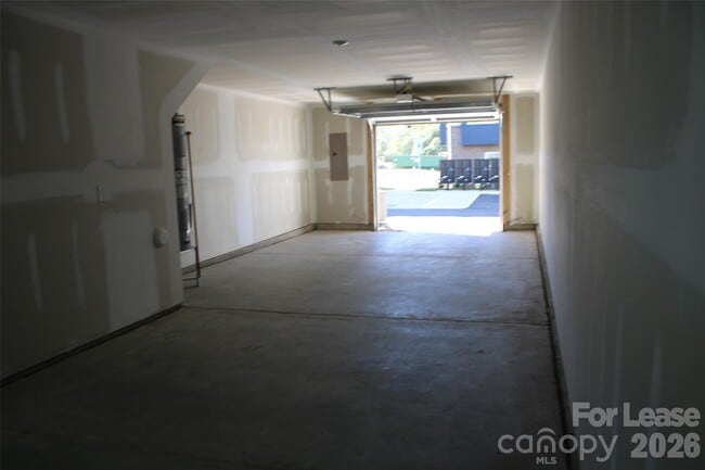 Building Photo - 1340 Hamilton St