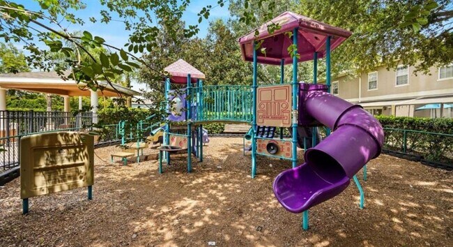 Building Photo - 2414 Caravelle Cir