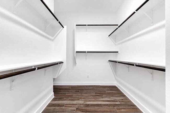 Building Photo - 8626 Glass Gem Dr