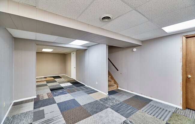 Building Photo - 15481 Duxbury Way