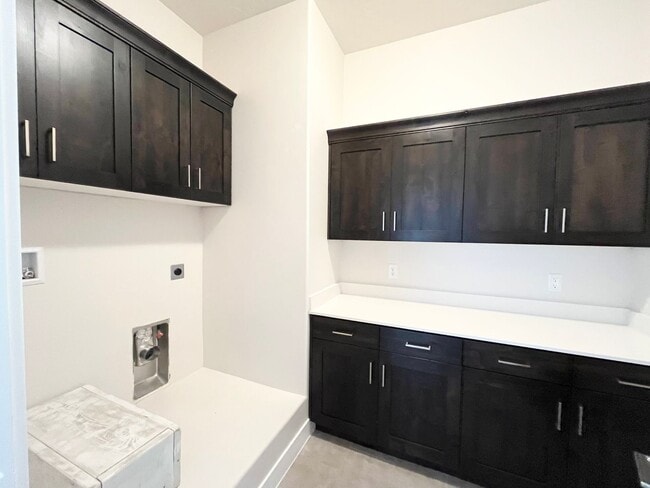 Building Photo - Lovely Three Bedroom Home with RV parking in Shooting Star - Washington Fields