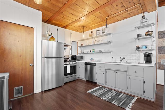 Building Photo - 504 W Seerley Blvd