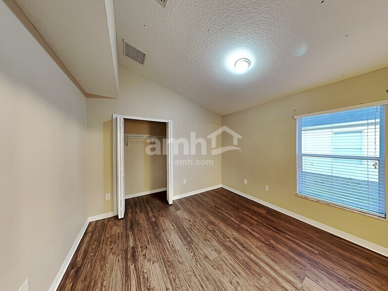Building Photo - 8125 Alamosa Wood Ave
