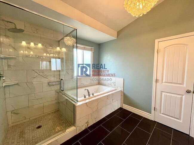 Building Photo - 3670 Gingham Way