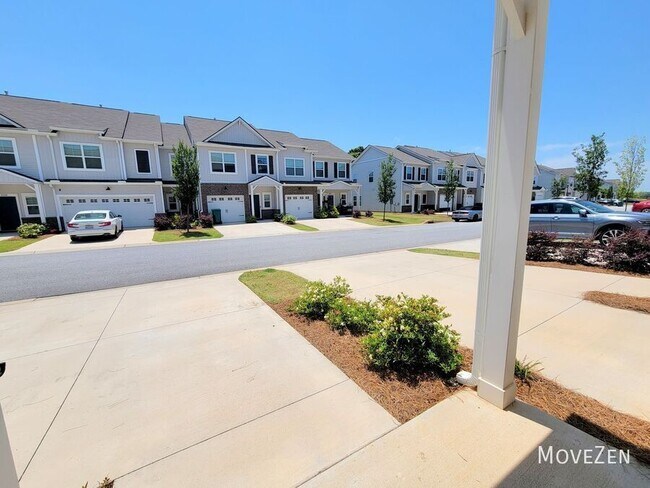 Building Photo - 327 Hollenbeck Pl