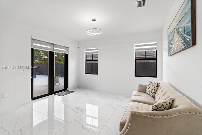 Building Photo - 14747 SW 38th Terrace