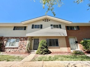 Building Photo - 9117 E Nassau Ave