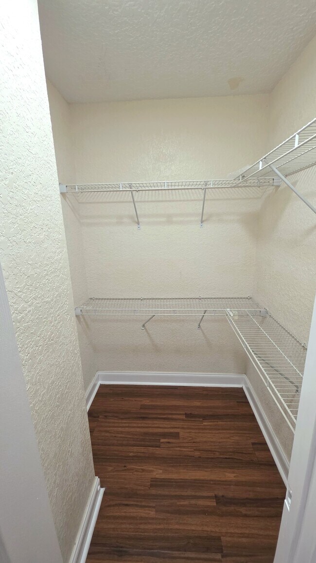 Building Photo - 10390 POOL HOUSE- NPM