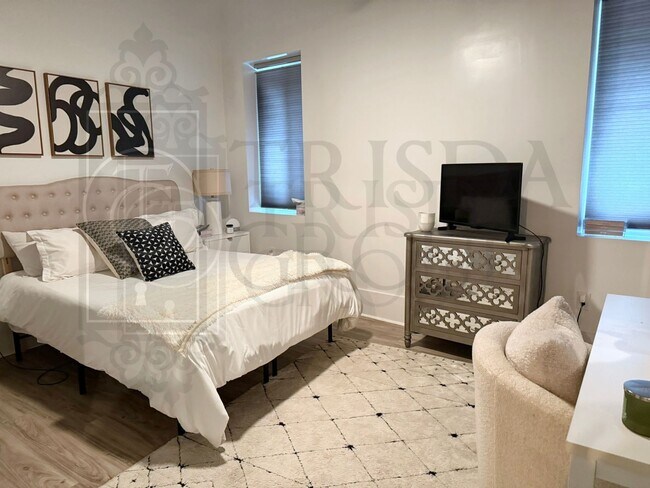 Building Photo - Avail July 15th! Stylish 1-Bedroom Apartment in Mt. Washington –2 Off Street Parking Spaces, AC, ...