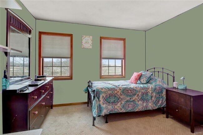 Building Photo - 199 Academy St