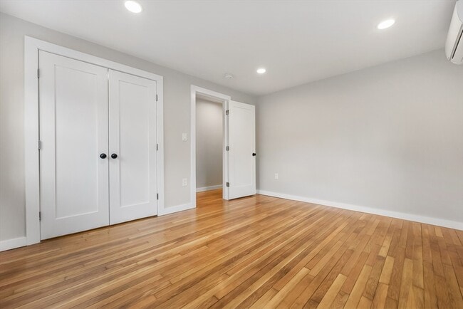 Building Photo - 17 Passway 3 St