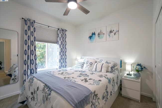 Building Photo - 5884 Cedarwood Cmn
