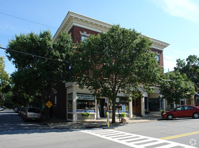 Primary Photo - 49-51 Main St