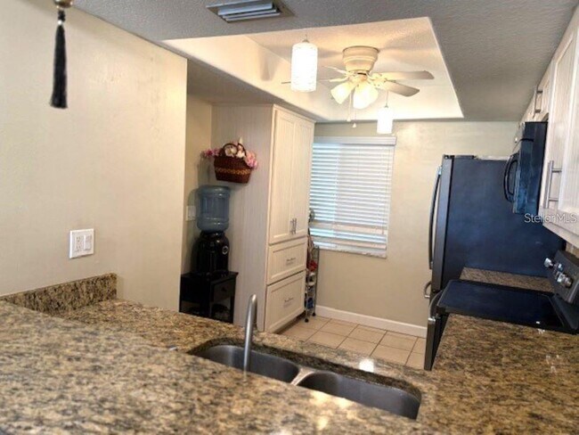 Building Photo - 108 Nina Way