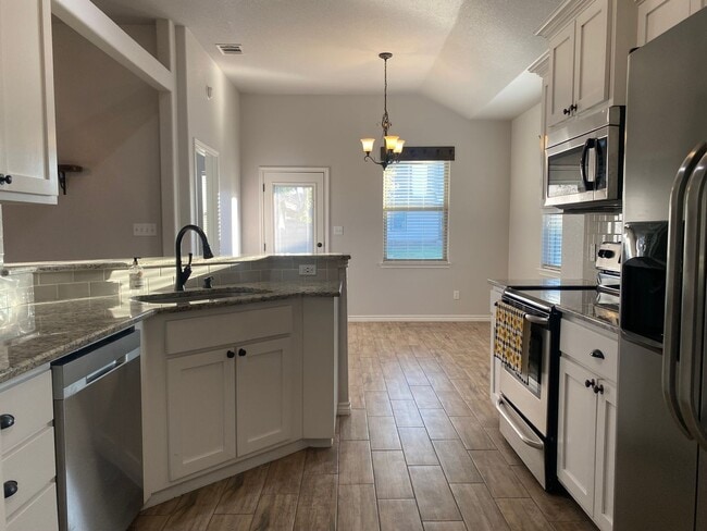 Building Photo - 3 BEDROOM, COMMUNITY POOL, BELTON ISD