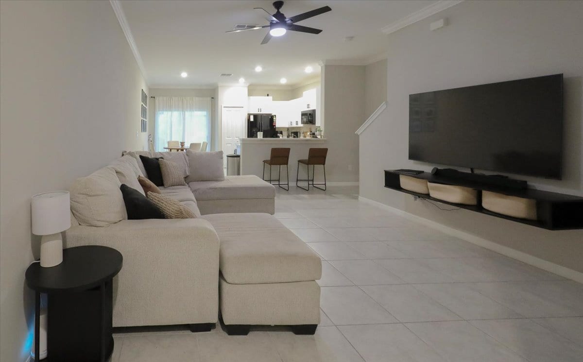 Building Photo - 1595 Cassius St