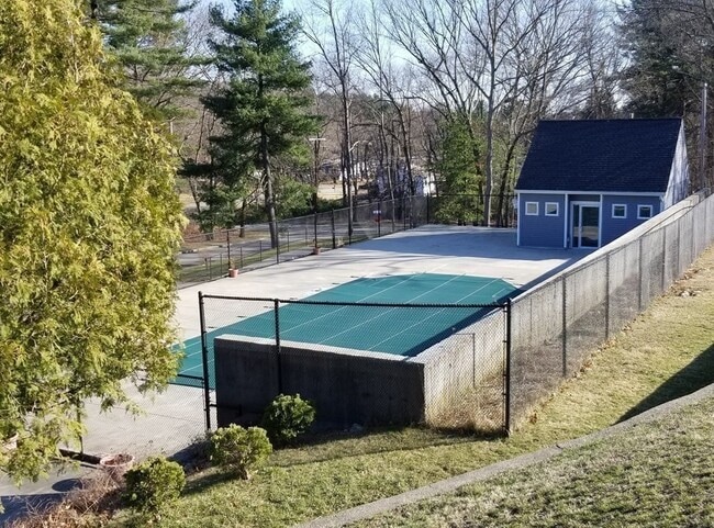 Building Photo - 147 Turner Rd