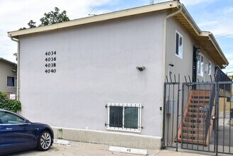 Building Photo - Remodeled 2 Bedroom, 1 Bath Apartment