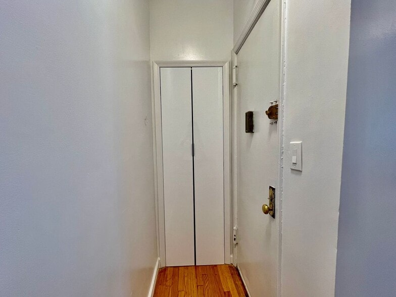 Building Photo - 21-37 33rd Street, 3E