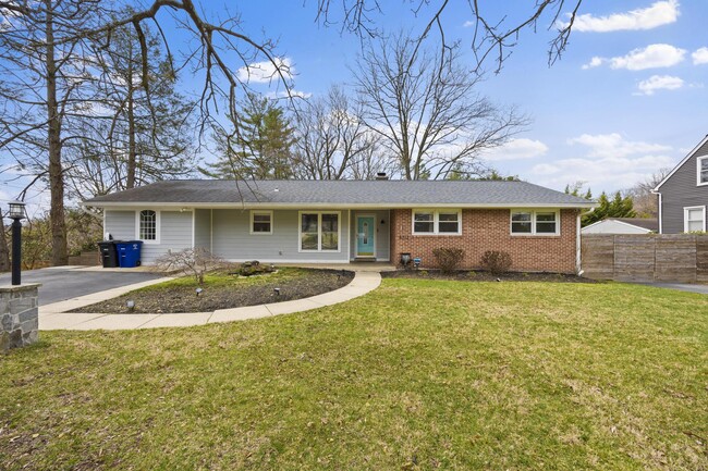 Building Photo - 8312 Savage Guilford Rd