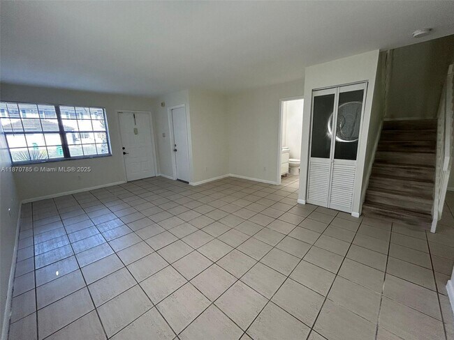 Building Photo - 11047 SW 154th Ct