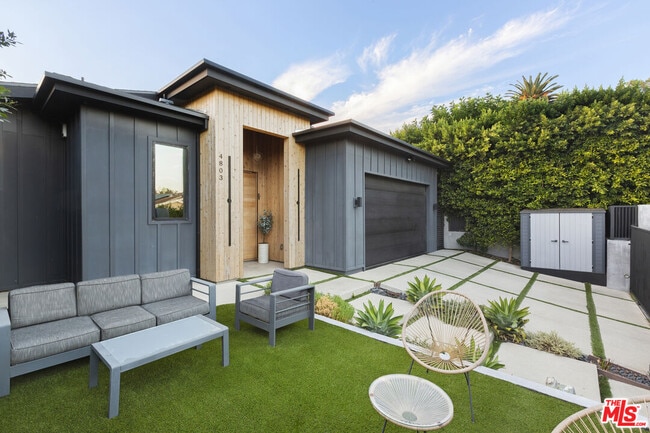 Building Photo - 4803 Lemona Ave