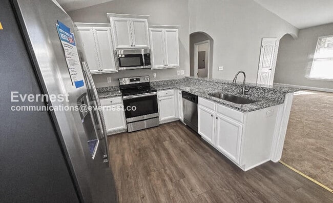 Building Photo - 136 Pitts Griffin Drive