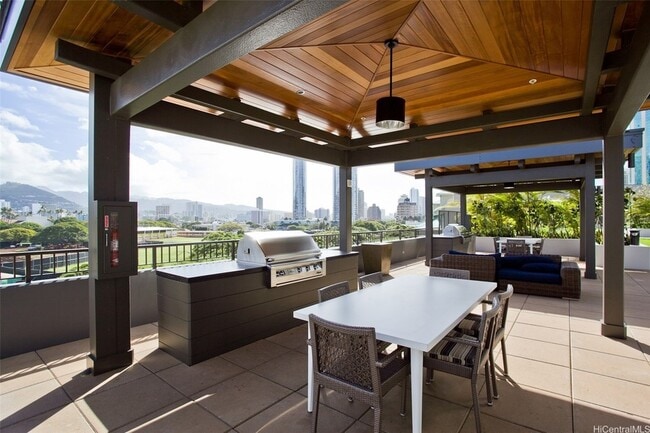 Building Photo - 1009 Kapiolani Blvd